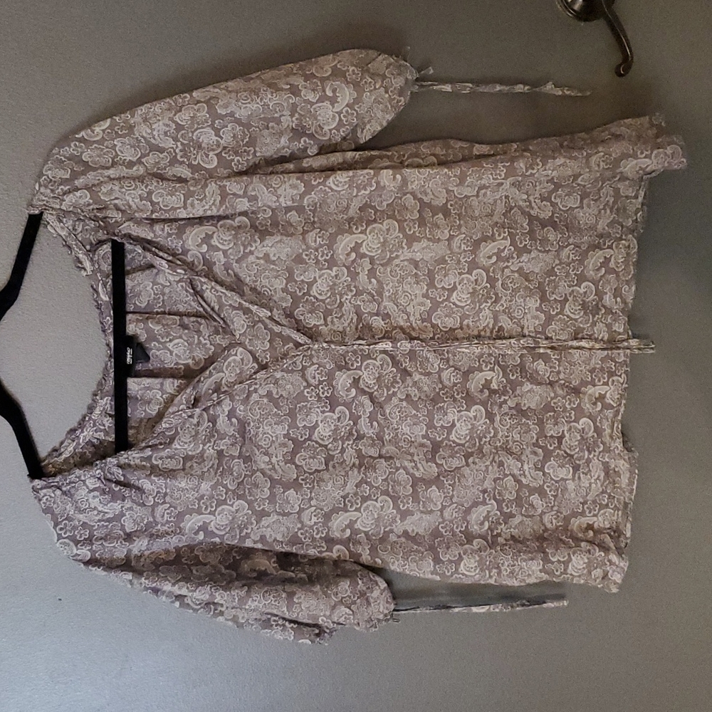 Mossimo shirt size M